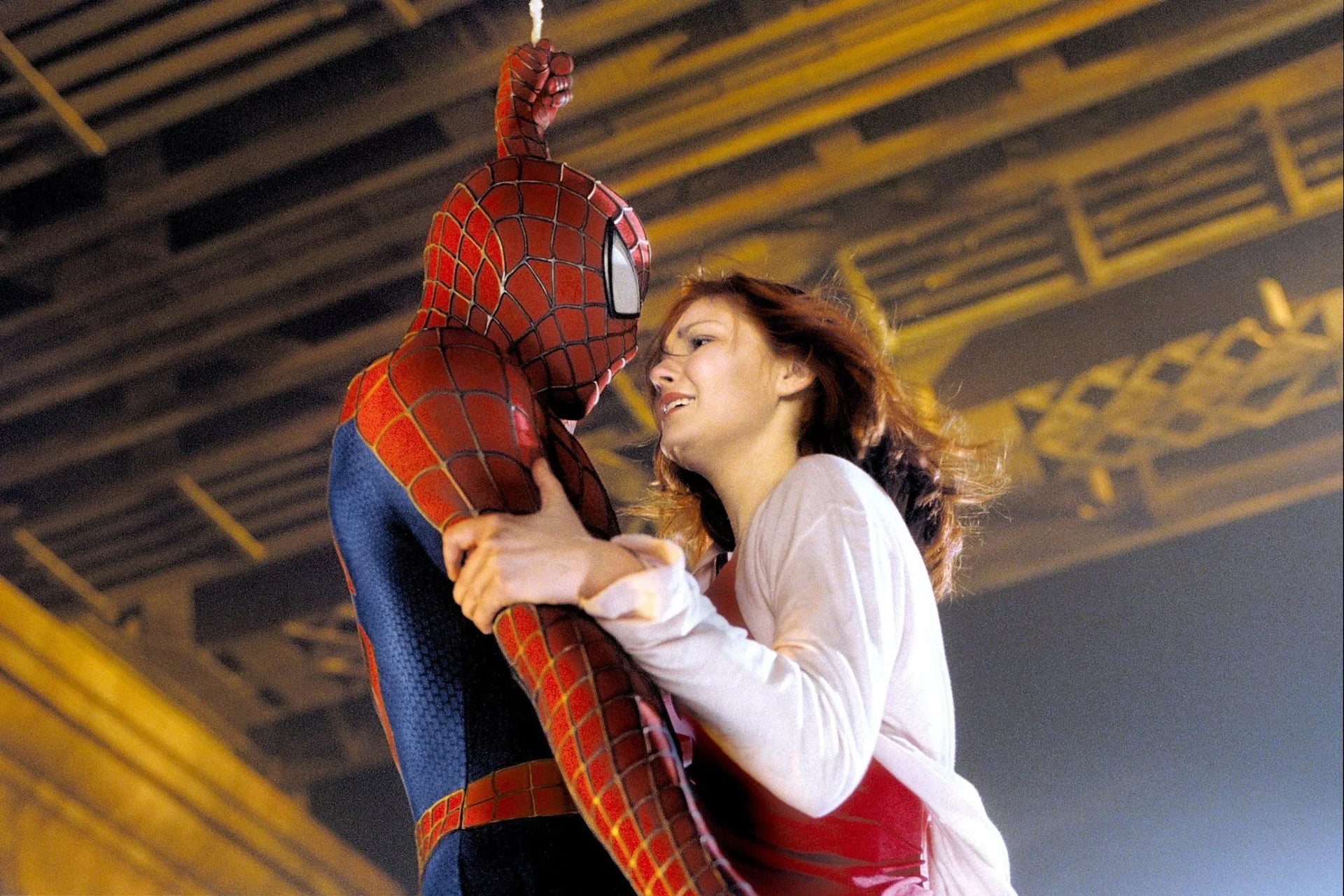 Spider-MJ: Was, wenn Mary Jane statt Peter Parker den radioaktiven Biss erhalten hätte?