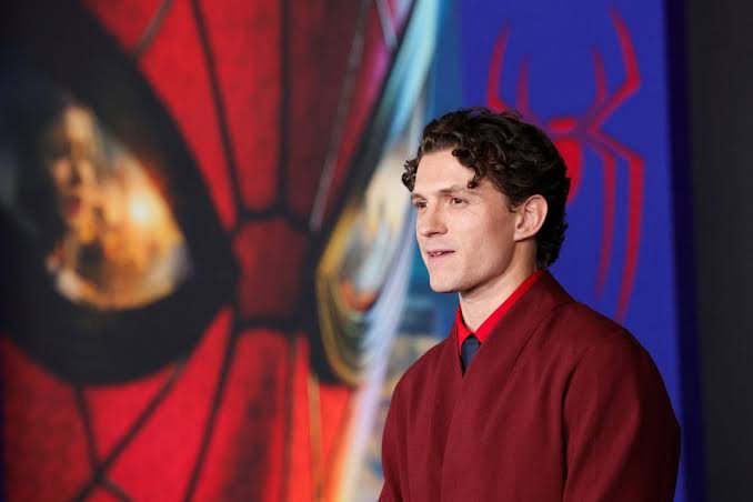 Wer spricht Spider-Man auf Französisch? Alle französischen Stimmen des Netzschwingers