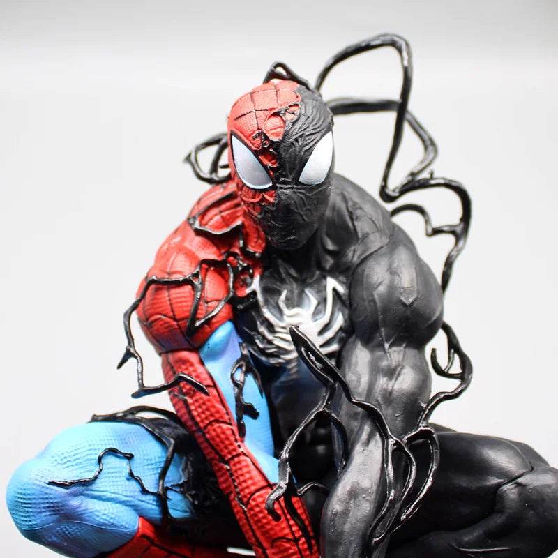 Figurine de Collection Spider-Man et Symbiote